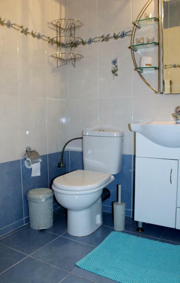 Cozy Studio Apartment In Pireus Экстерьер фото