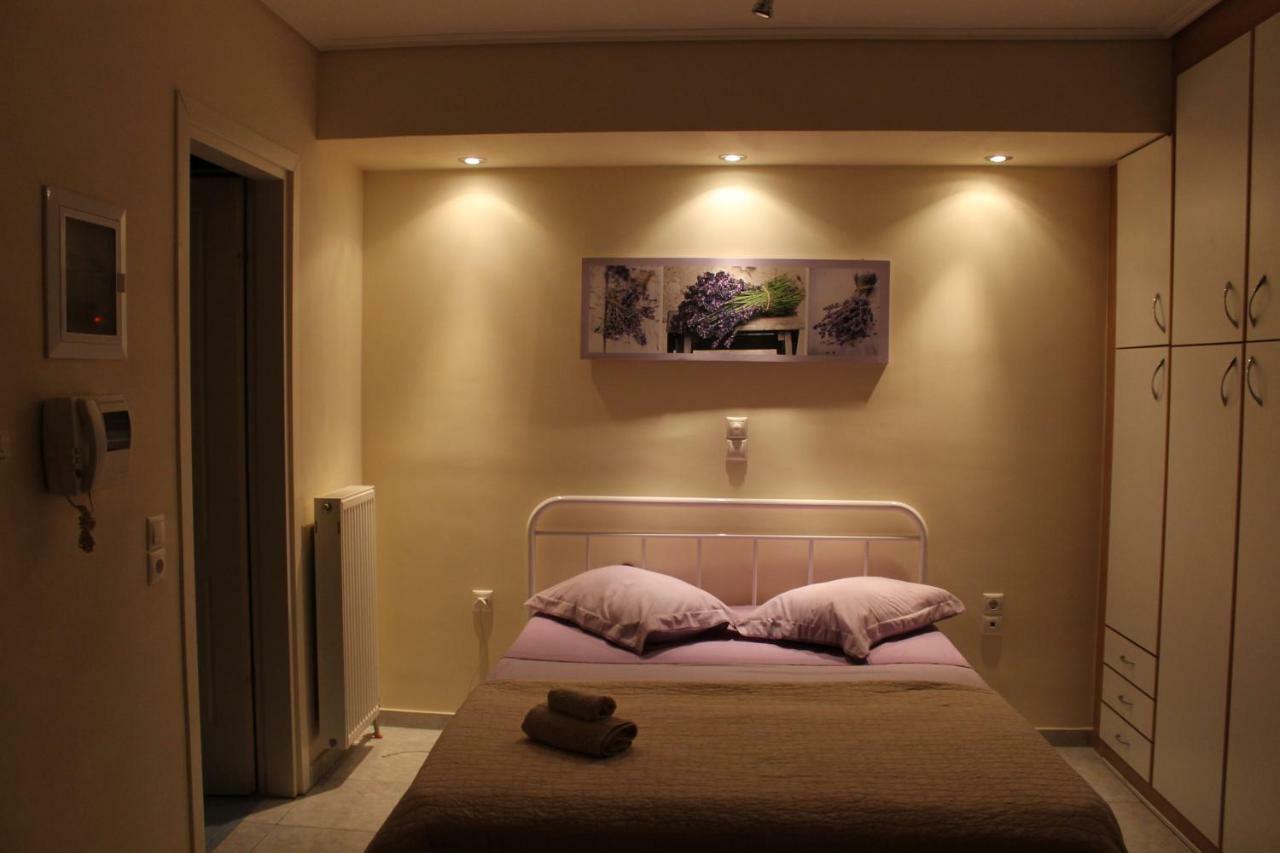 Cozy Studio Apartment In Pireus Экстерьер фото