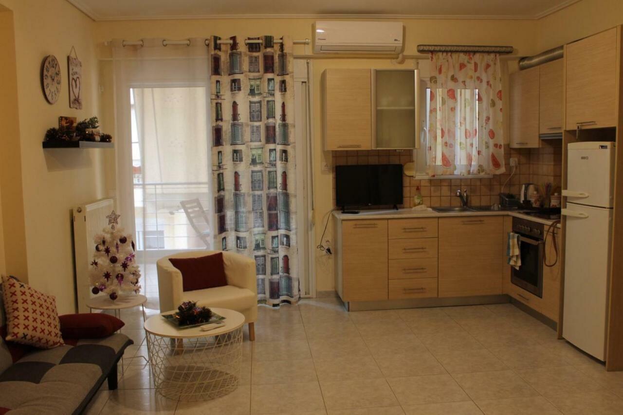 Cozy Studio Apartment In Pireus Экстерьер фото