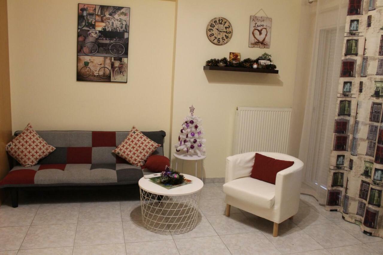 Cozy Studio Apartment In Pireus Экстерьер фото